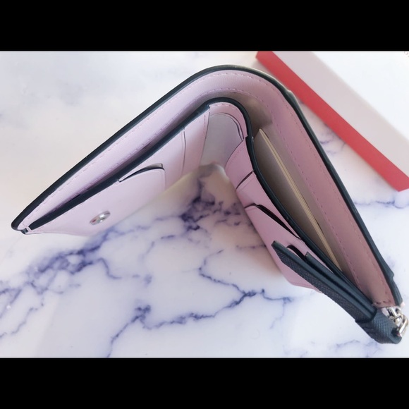 NWT Kate Spade Wallet 🌸💞 - Picture 4 of 4